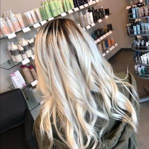 Meet your Posher, Emily